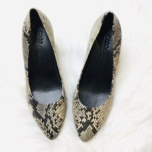 ECCO Women's snakeskin Pointy Dress Pump